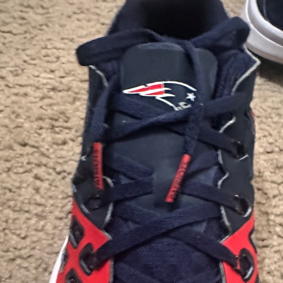 Nike Train Speed Mens New England Patriots Red & Blue Athletic Shoes Size 11 - Picture 4 of 6